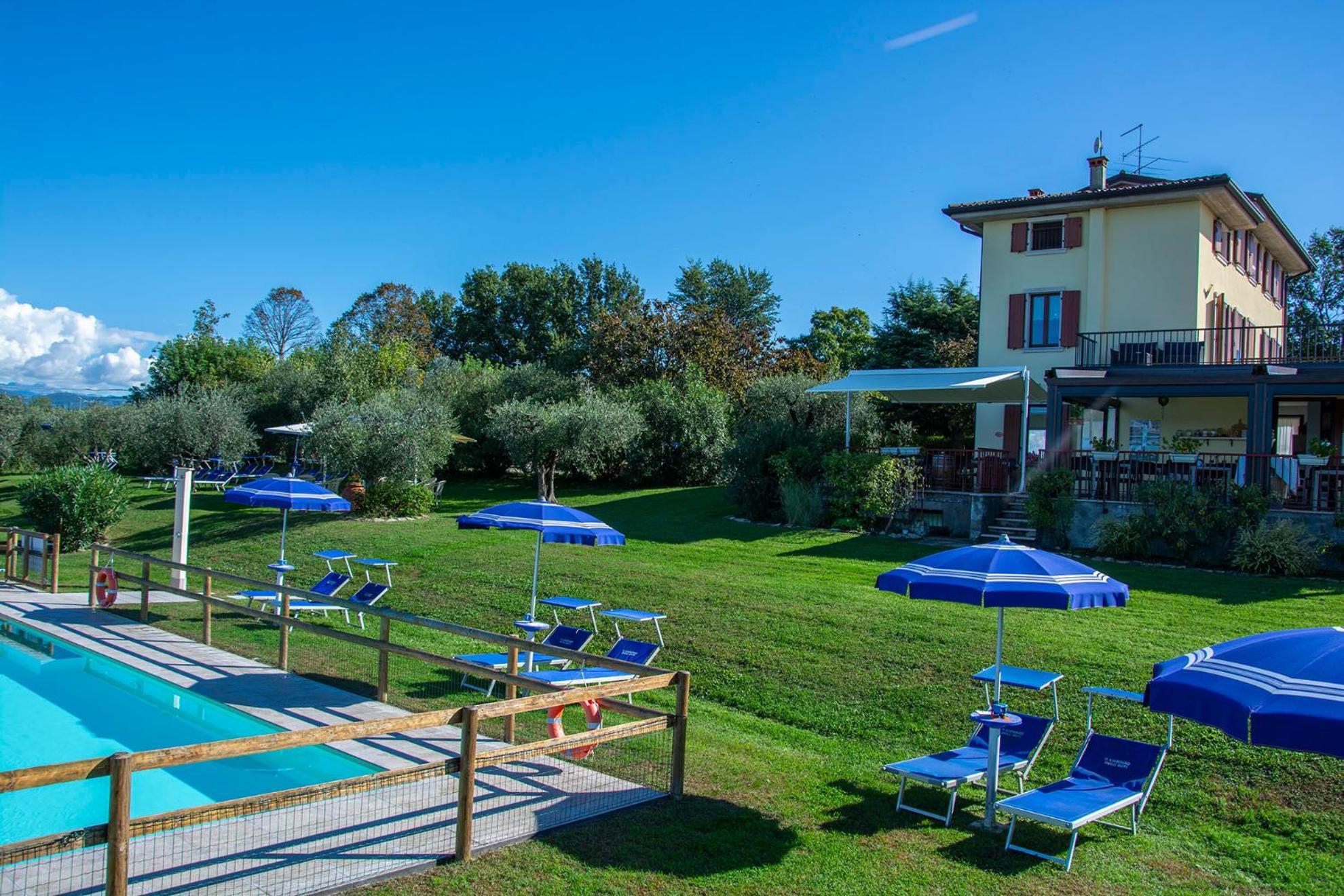 Agriturismo Il Giardino Degli Ulivi Лацизе Экстерьер фото