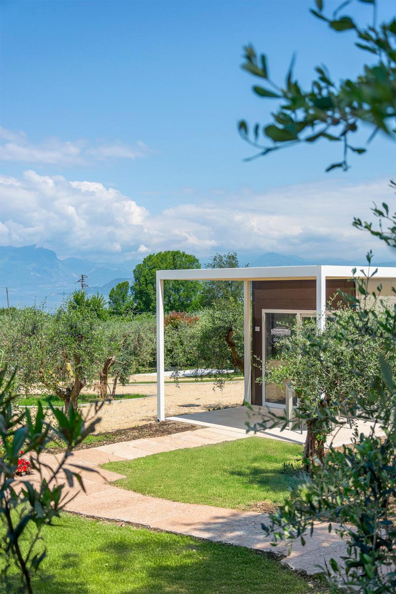 Agriturismo Il Giardino Degli Ulivi Лацизе Экстерьер фото