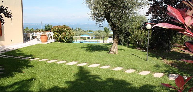 Agriturismo Il Giardino Degli Ulivi Лацизе Экстерьер фото