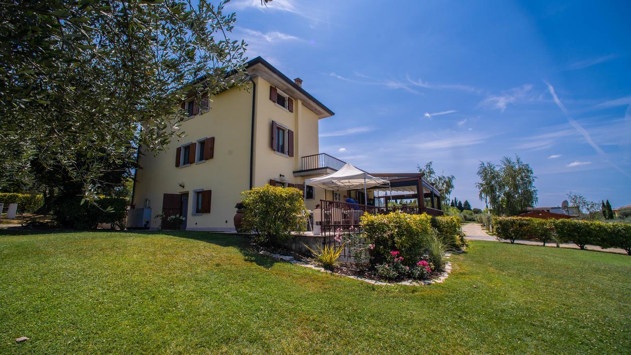 Agriturismo Il Giardino Degli Ulivi Лацизе Экстерьер фото