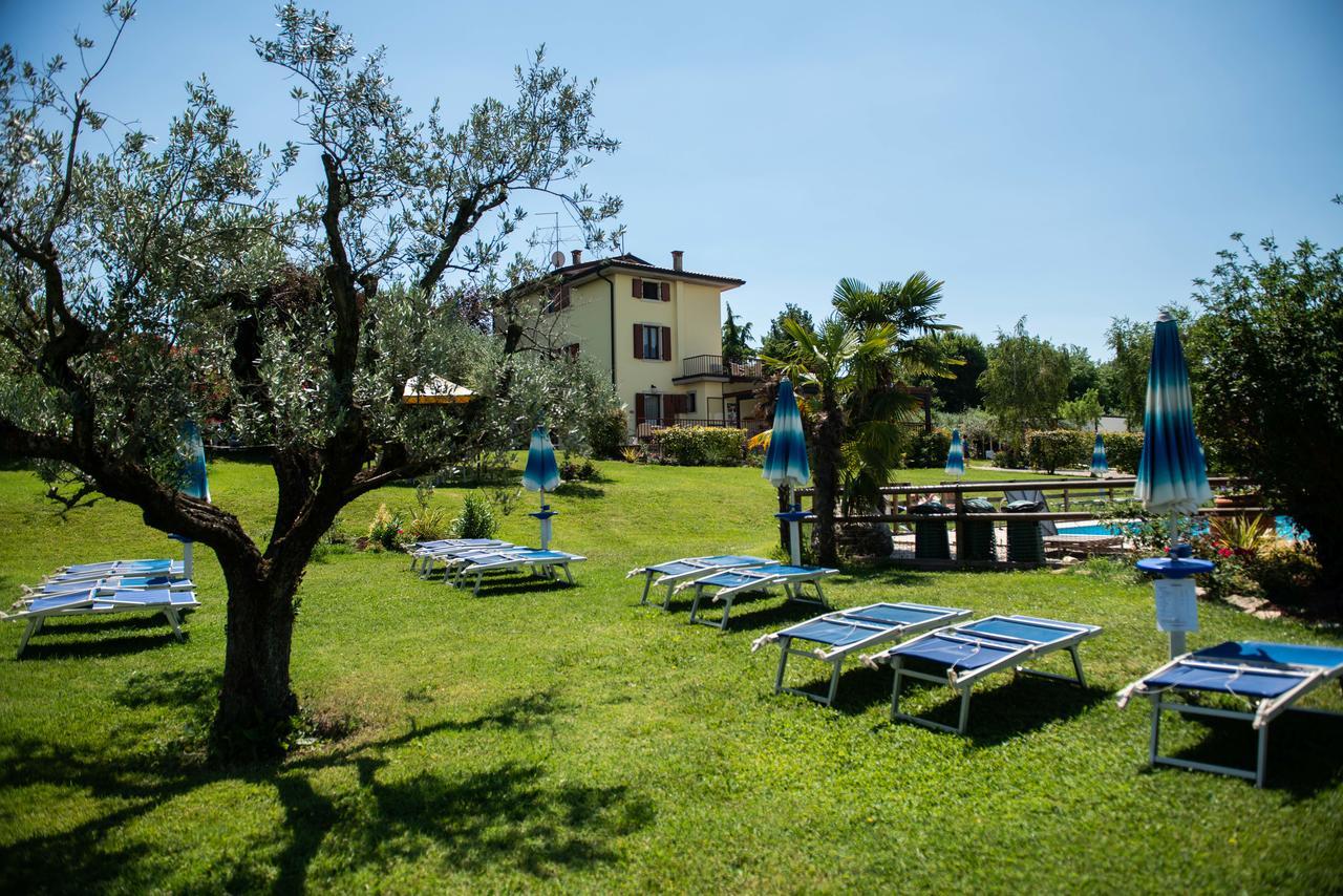 Agriturismo Il Giardino Degli Ulivi Лацизе Экстерьер фото