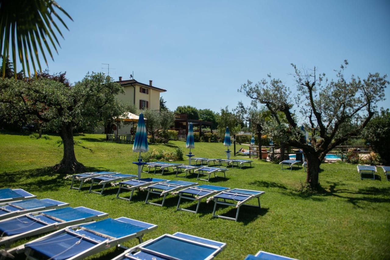Agriturismo Il Giardino Degli Ulivi Лацизе Экстерьер фото